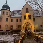Parkschloesschen 3*