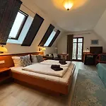 Hotel Parkschloesschen 3*