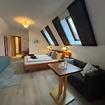 Parkschloesschen 3*