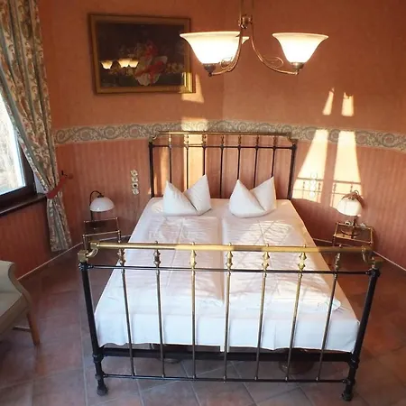 Parkschlößchen Maasdorf (Brandenburg)