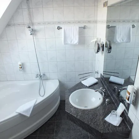 Parkschlößchen Maasdorf (Brandenburg)