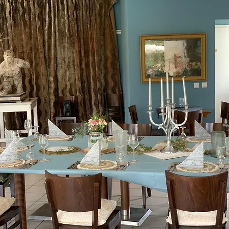 Parkschloesschen 3* Maasdorf (Brandenburg)