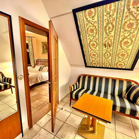 Parkschloesschen Hotel Maasdorf (Brandenburg)