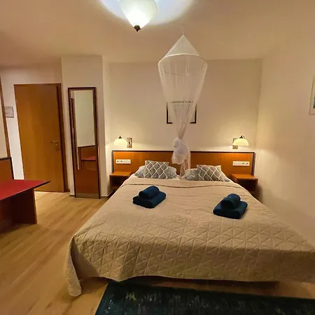 Parkschloesschen Hotel 3*