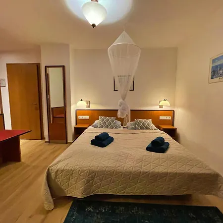 Hotel Parkschloesschen Maasdorf (Brandenburg)