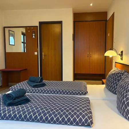 Hotel Parkschloesschen 3*