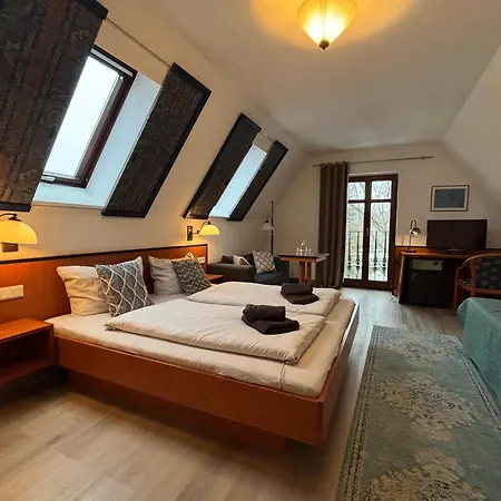 Hotel Parkschloesschen 3*